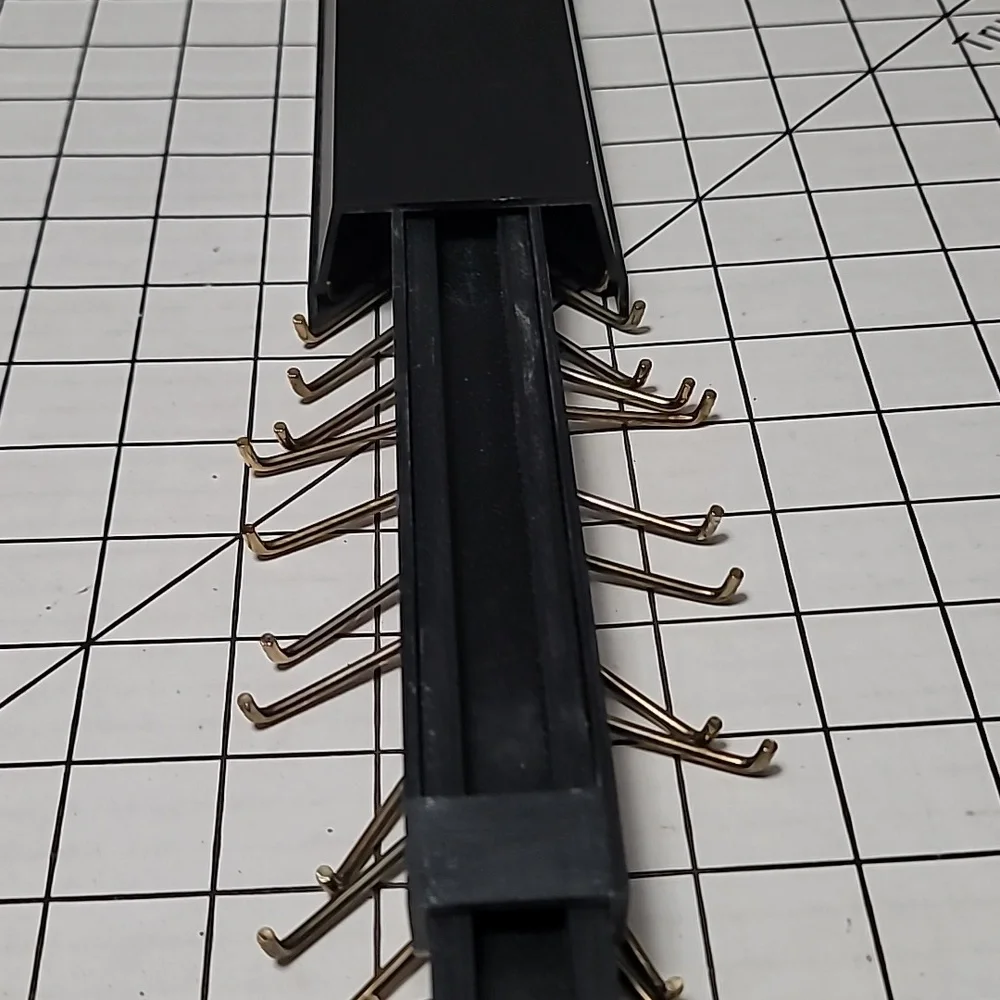 Tie and Belt Hanger for Closet Bar‎ - Preloved